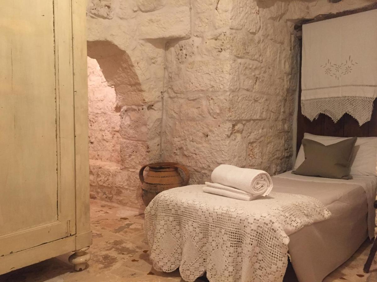 I Love Trullo - Country Boutique Apartments - Villa Laura 오스투니 외부 사진