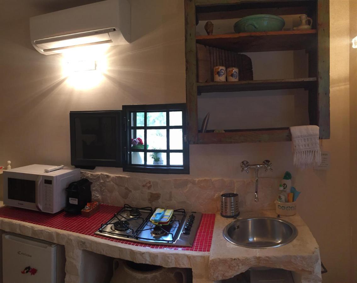 I Love Trullo - Country Boutique Apartments - Villa Laura 오스투니 외부 사진